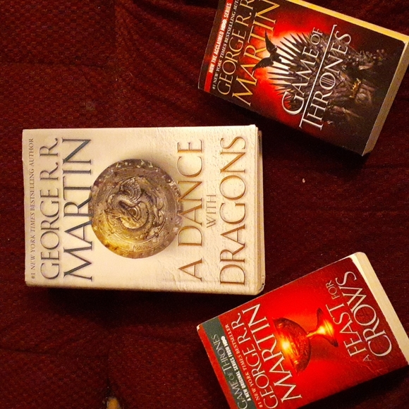 Game of Thrones Other - Game of thrones bundle